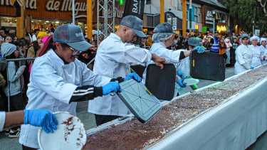 222 metros de chocolate: el récord que solo Bariloche puede superar
