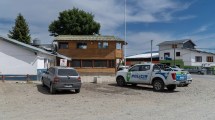 Imagen de Imputaron en Bariloche a un joven acusado de amenazar con un arma a policías y quedó con prisión domiciliaria