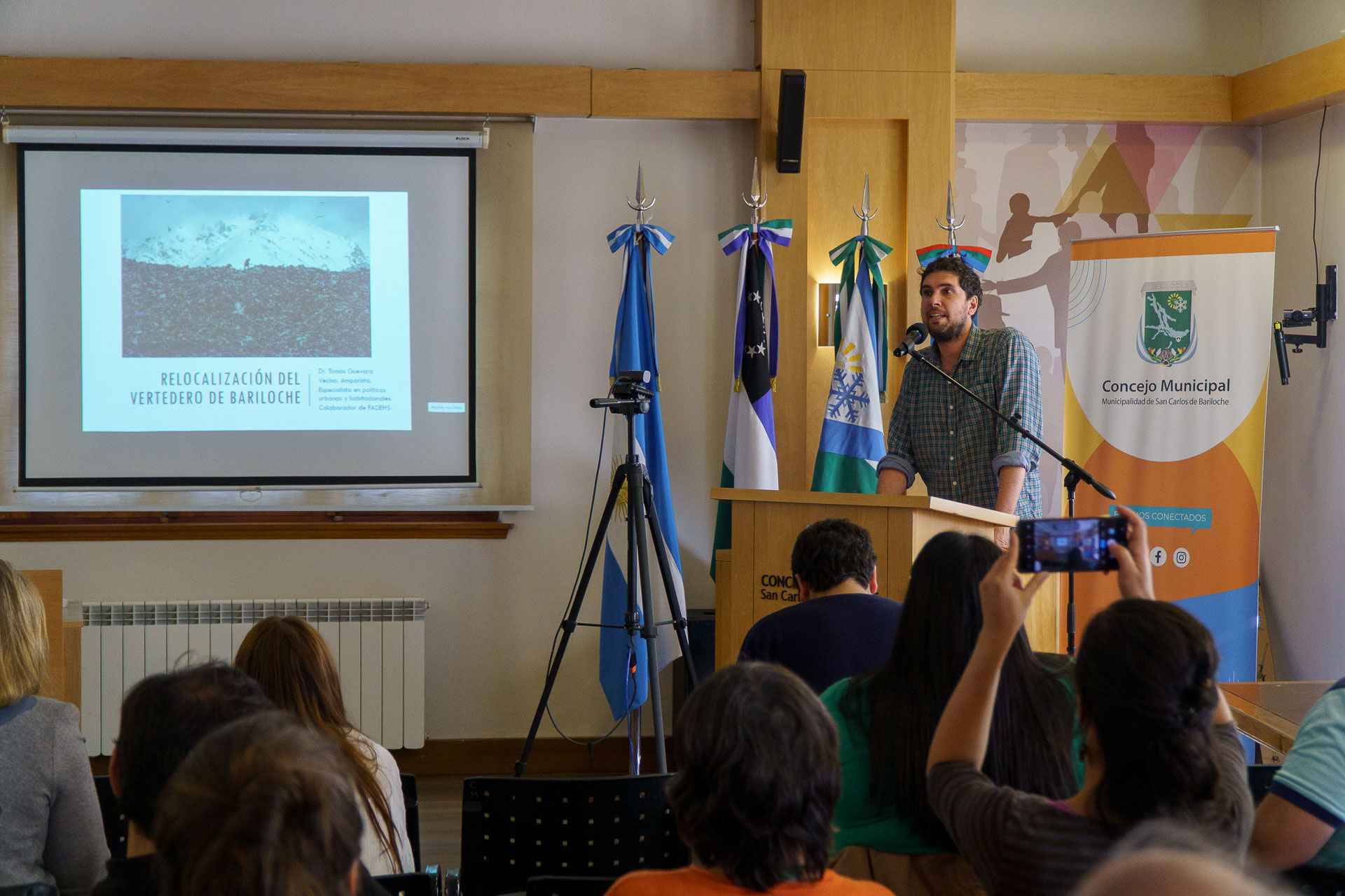 Comenzaron las exposiciones sobre el basural: coinciden en reducir residuos y crear un sitio regional