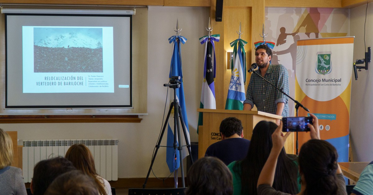 Comenzaron las exposiciones sobre el basural: coinciden en reducir residuos y crear un sitio regional