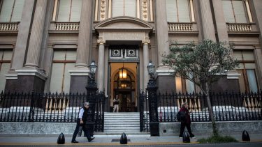 El BCRA refinanció US$6.000 millones y postergó los vencimientos hasta después de las elecciones de 2027