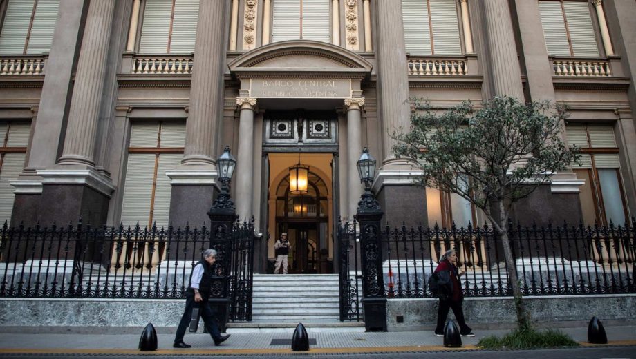 El nuevo acuerdo que alcanzaron extiende los vencimientos hasta septiembre de 2028 (Foto: Clarín Fotografía)