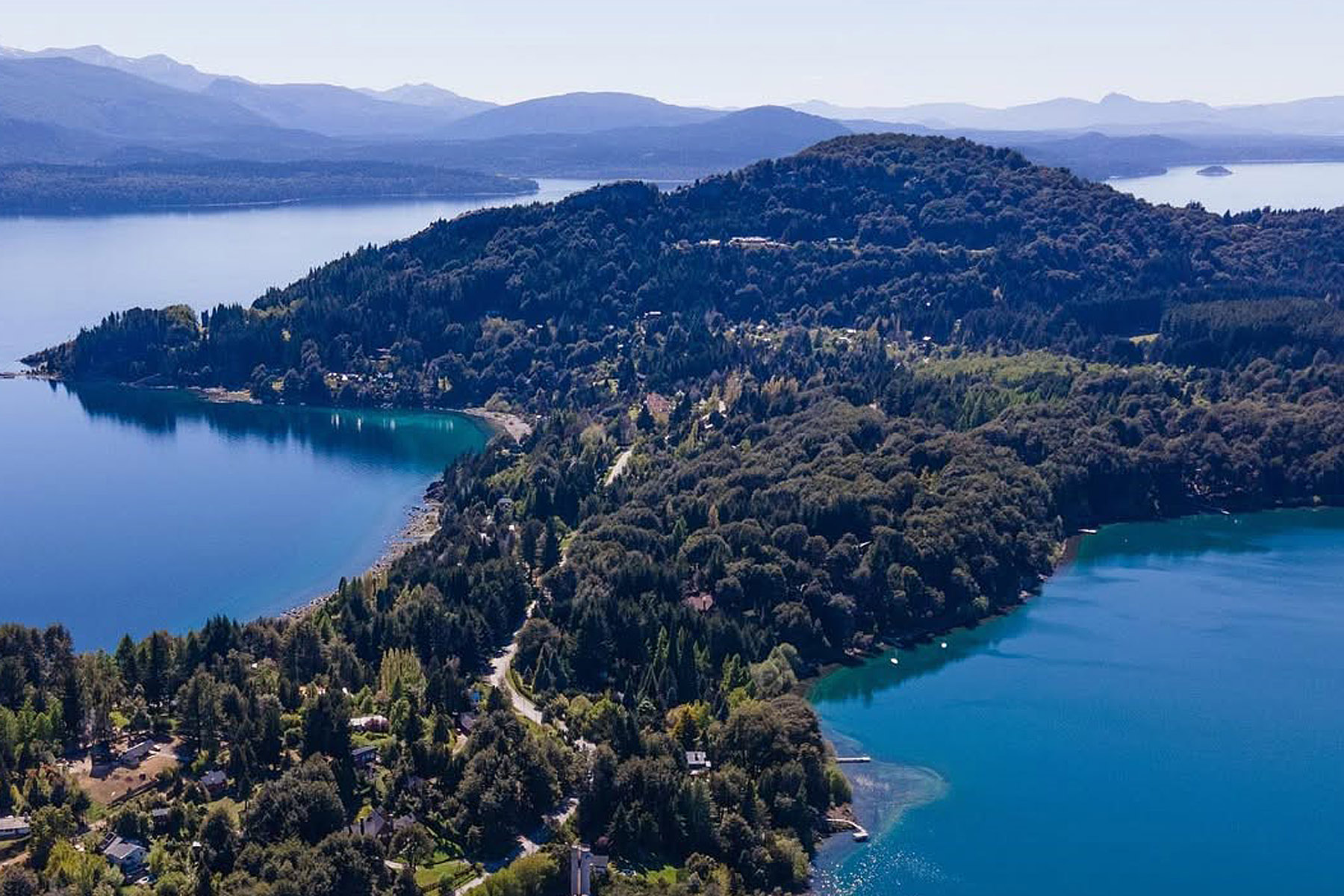 Hallan un cuerpo flotando en zona de difícil acceso cerca de Península San Pedro