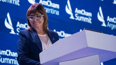 Patricia Bullrich defendió las reformas en la AmCham: “Garantizan inversión y seguridad política”
