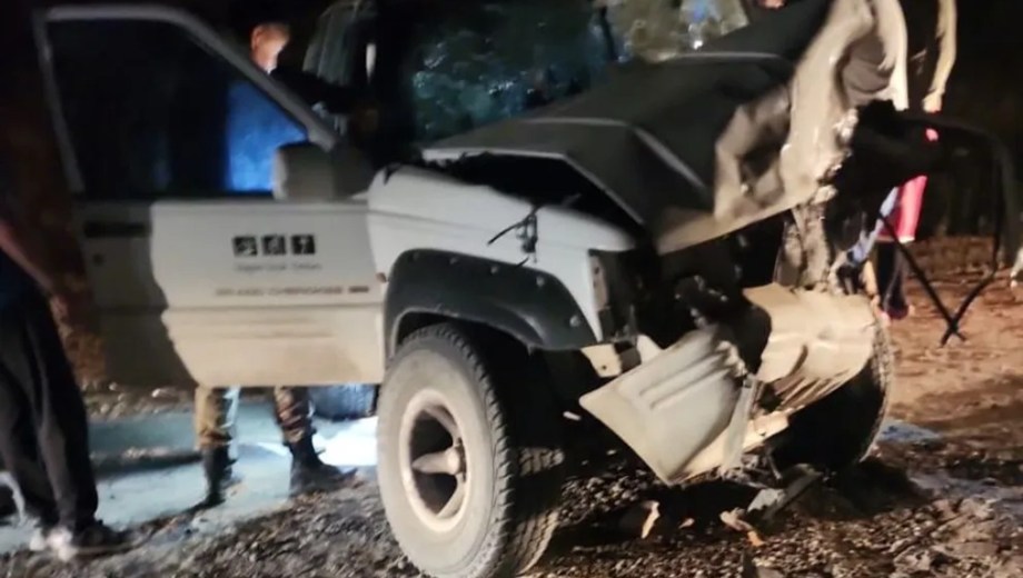 El choque ocurrió a unos 15 kilómetros de Bahía Creek y generó un operativo de emergencia.