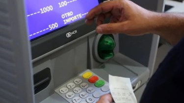 Paro bancario: cómo afecta en los cajeros y la actividad financiera de Neuquén y Río Negro este lunes 27 de abril