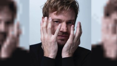 El actor Guillermo Pfening chocó y volcó su auto en Núñez: cómo se encuentra