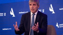 Imagen de Luis Caputo detalló cómo planea afrontar los próximos vencimientos de deuda