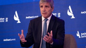 Luis Caputo detalló cómo planea afrontar los próximos vencimientos de deuda