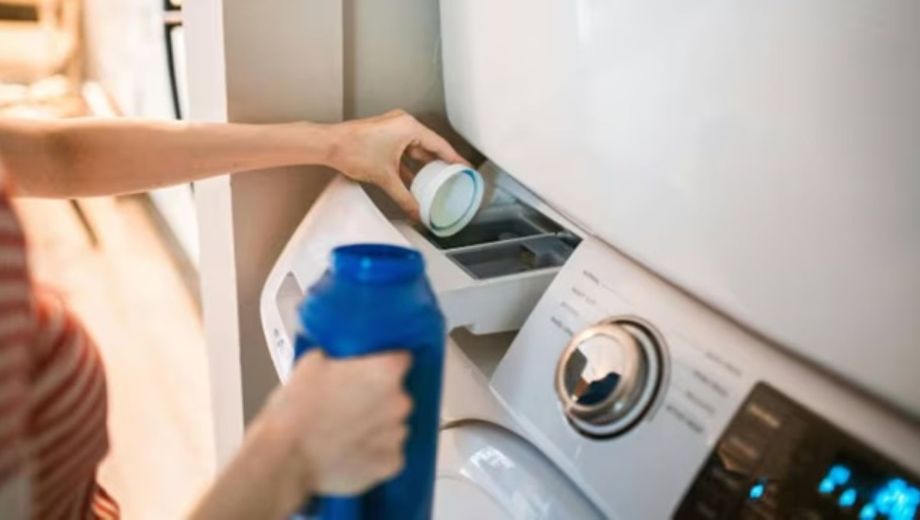 Cómo limpiar el lavarropas: guía definitiva para eliminar el moho y asegurar la higiene de tu colada.-