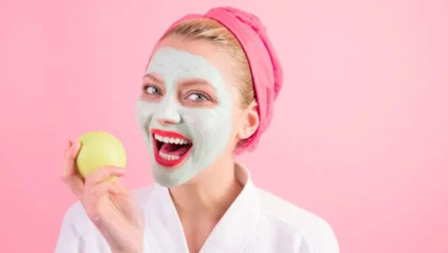 Cómo usar manzana para la piel: la receta de mascarilla natural para revitalizar tu rostro este otoño.-