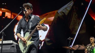 Andrés Calamaro vuelve a Neuquén en modo «Cantor»