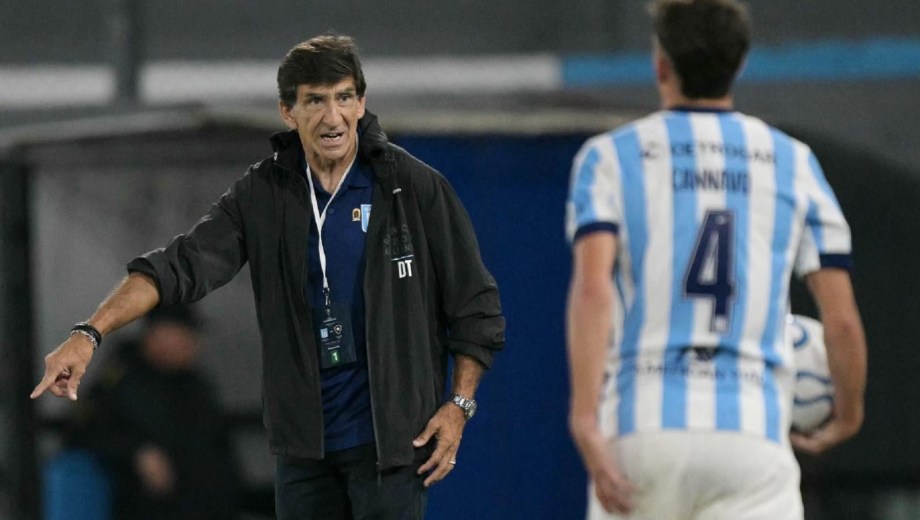 El técnico de la Academia se mostró molesto por la derrota de su equipo ante Botafogo.