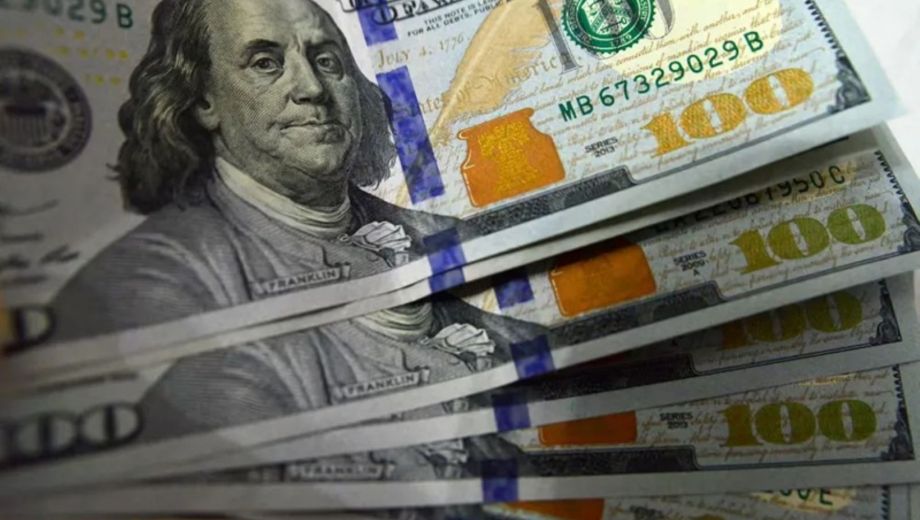 Dólar hoy: a cuánto cotiza el dólar oficial y los dólares financieros este viernes 24 de abril 2026.-
