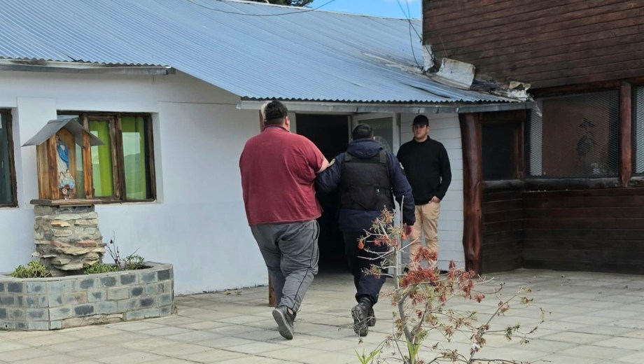 Tras el ataque, el individuo se dio a la fuga a bordo de una motocicleta.