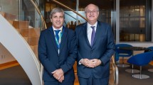 Imagen de Luis Caputo en Washington: qué negocia con el Banco Mundial y el BID para asegurar los dólares de julio