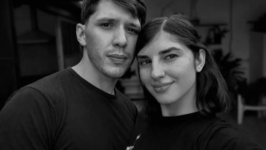 La víctima, Sophia Civarelli, fue hallada sin vida en el departamento que ambos compartían.