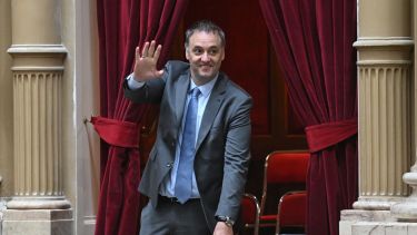 Manuel Adorni prepara su informe para el Congreso y analiza retomar conferencias en plena polémica por su patrimonio