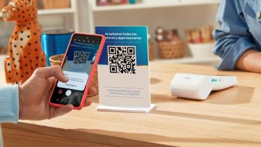 Billeteras virtuales: lanzan un nuevo sistema de pago que podría complicar a Mercado Pago, ¿qué pasa con QR y alias?