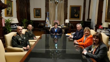 Javier Milei recibió al gendarme Nahuel Gallo en la Casa Rosada tras su liberación en Venezuela