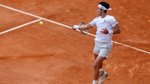 Etcheverry se lo dio vuelta a Atmane y se metió en octavos de final en el Master de Montecarlo
