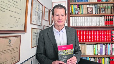 El Deliberante de Neuquén distinguió la presentación del libro «Responsabilidad del Docente»