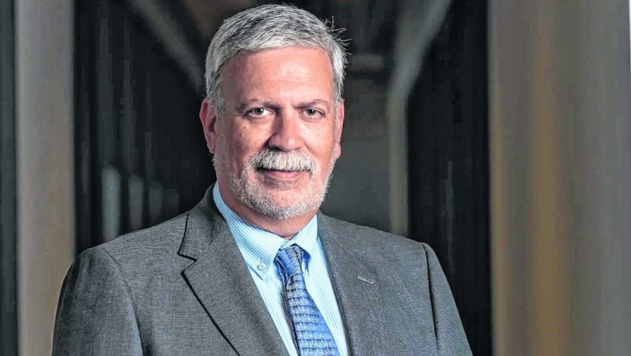 Francisco González Díaz, presidente de la Industria Nacional de Autopartes (INA) de México.