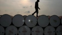 Imagen de El petróleo baja otro 5% y cotiza a 78 dólares el barril, pero con proyecciones estables hasta 2031