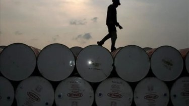 El petróleo baja otro 5% y cotiza a 78 dólares el barril, pero con proyecciones estables hasta 2031