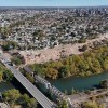 Imagen de Avanzan con el asfalto de la avenida Mosconi en el ingreso Neuquén - Cipolletti