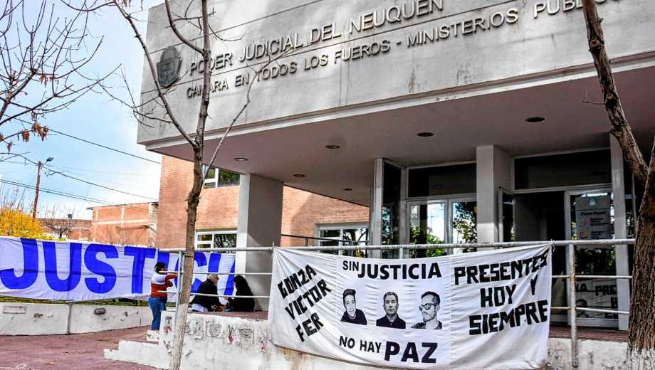 Continúa el juicio por la explosión de la destilería en Plaza Huincul (Foto: Cecilia Maletti)
