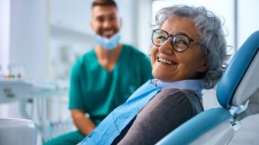 Cómo solicitar atención dental gratuita en 2026 con el Plan Sonrisa Mayor de PAMI