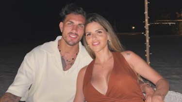 Así viven Leandro Paredes y Camila Galante en su lujosa casa de Argentina