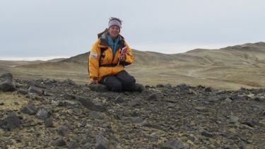 La científica de Río Negro que lideró un hallazgo clave sobre los plesiosaurios en la Antártida