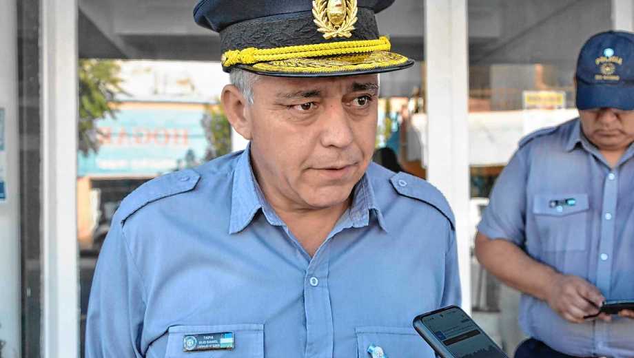 Este viernes se están realizando ocho allanamientos en la zona Norte y en el barrio 827 viviendas. Foto: Andrés Maripe.