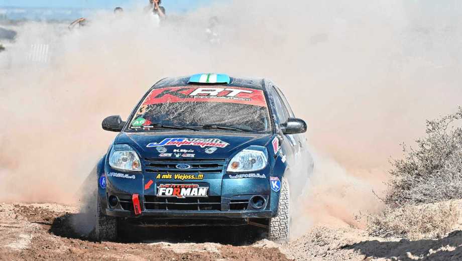 Esequiel Klein fue segundo en la general del Rally de General Roca y escoltó a Debasa en la A6. (Foto: Andrés Maripe)