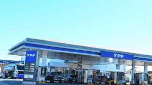 Precio de las naftas: 5 claves del congelamiento de YPF y qué pasará en los próximos meses