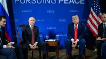 Imagen de Trump y Putin hablaron por teléfono sobre Irán y Ucrania y analizaron posibles salidas diplomáticas