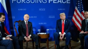 Trump y Putin hablaron por teléfono sobre Irán y Ucrania y analizaron posibles salidas diplomáticas