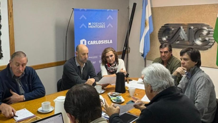 La reunión se realizó en la sede de la Cámara de Agricultura Industria y Comercio de Roca (CAIC). Foto: gentileza. 