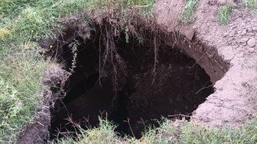 Un socavón en la Ruta Nacional 3 encendió las alertas en un punto clave del corredor vial