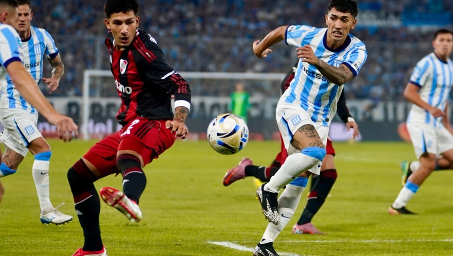 River empata 0 a 0 con Racing en Avellaneda. (Foto: Maxi Failla - Clarín Fotos)
