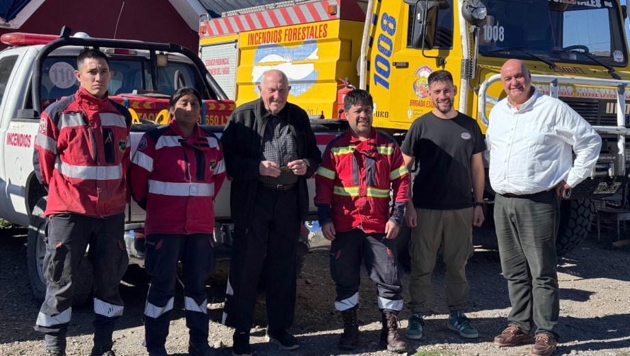 La visita a las delegaciones de Chubut. Foto: gentileza