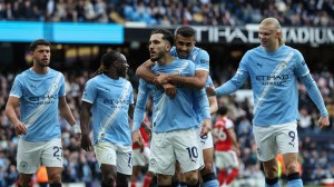 Manchester City venció a Arsenal y la Premier League quedó al rojo vivo