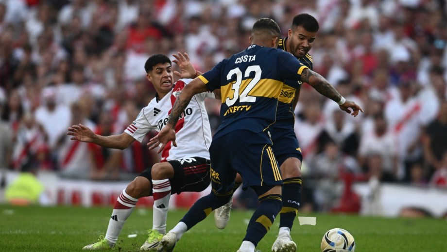 River y Boca se enfrentan en el Monumental. (Foto: Pedro Lázaro Fernández - Clarín Fotos)