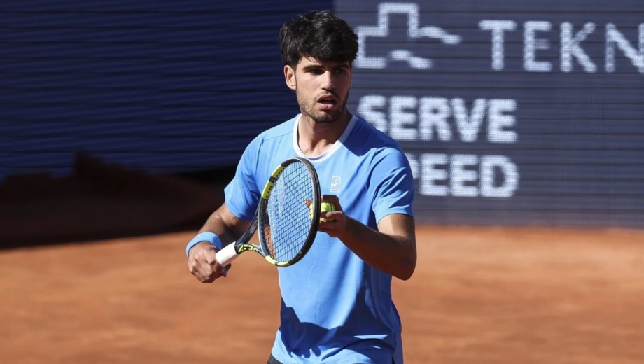 Carlos Alcaraz puso en duda su participación en Roland Garros.