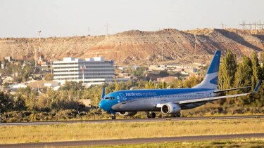 Más pasajeros y nuevas rutas: destacan el crecimiento del aeropuerto de Neuquén