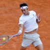 Imagen de Tomás Etcheverry afuera del Madrid Open: cayó ante Fils en octavos de final