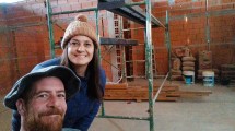 Imagen de Yesica, David y el boom de su «Casa Galpón»: cómo transformaron un antiguo taller en un hogar de 150 m²