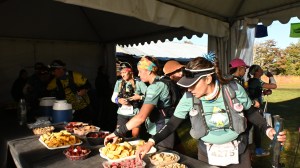Vida interior de un PAS de asistencia: un oasis en medio de la montaña para el Patagonia Run